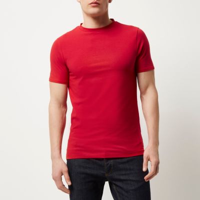 Red muscle fit t-shirt